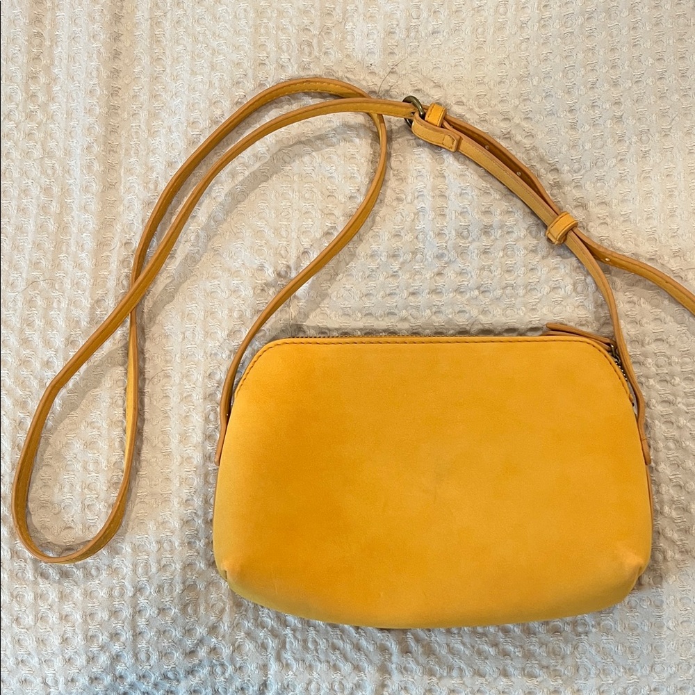 Universal Thread Mustard Crossbody Bag